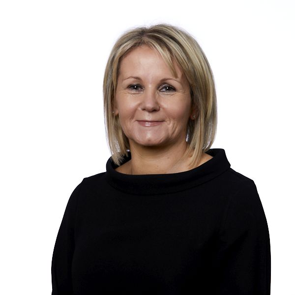 Debbie Carr